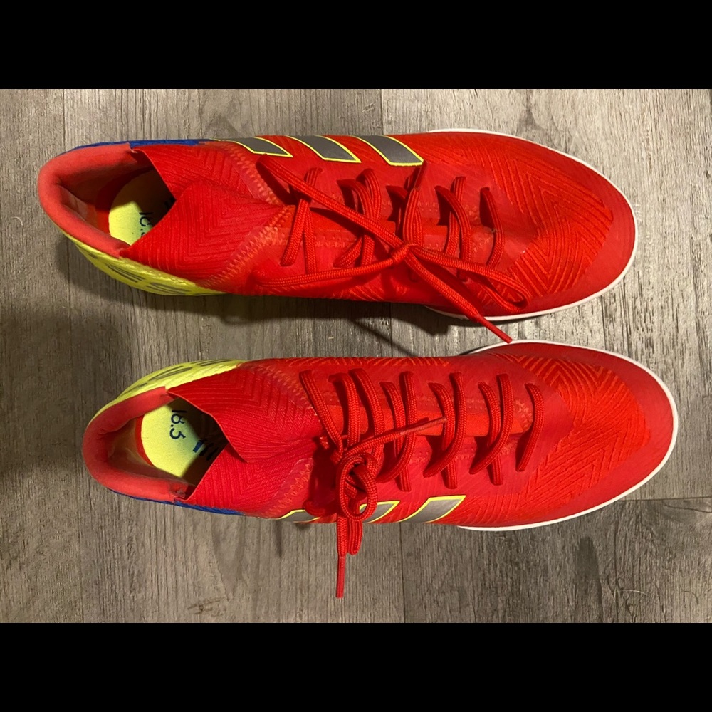 Leo Messi Indoor Soccer Shoes. Size 8. 1/2